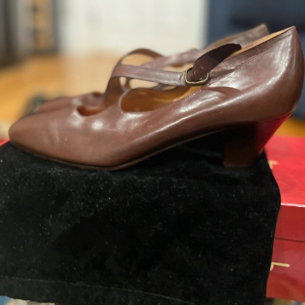 Ralph Lauren Cognac Brown Cross Strap Heels, Petite Gold Buckle Italy Sz 7